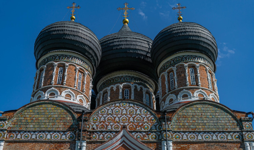 Семейный уикенд в Москве — фото №1 — Photo by Vitali Adutskevich on Unsplash