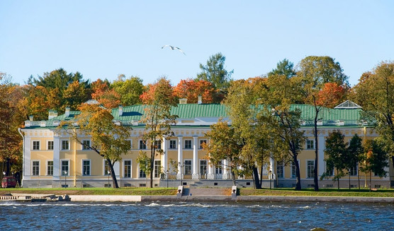 Забытая императорская резиденция. Вокруг Каменноостровского дворца и храма Иоанна Крестителя – Пешеходные экскурсии от 600 рублей