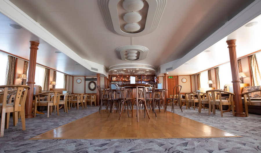 Танцевальная площадка