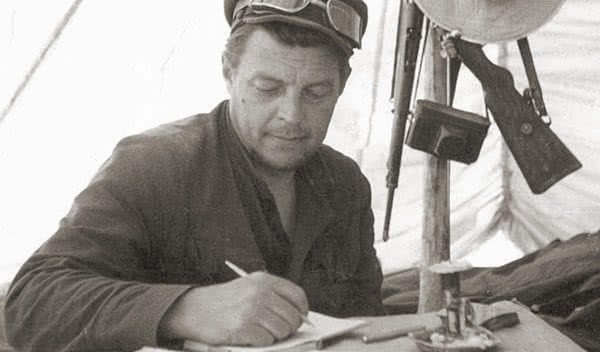 Иван Антонович Ефремов – автобусные экскурсии от 3300 рублей