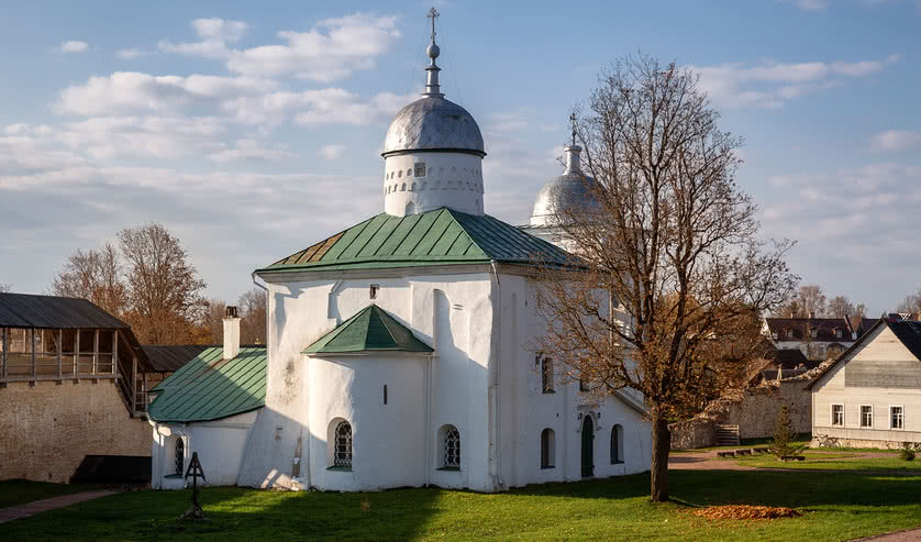 Легенды псковского края: Псков – Изборск – Печоры – Тур в Псковскую область от 2790 рублей