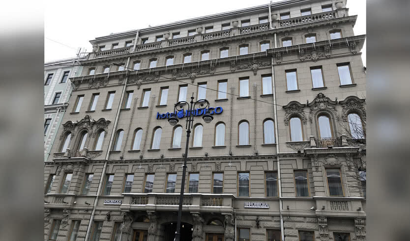 Через нефтяные тернии в синие волны «Индиго» — Дворцы и особняки