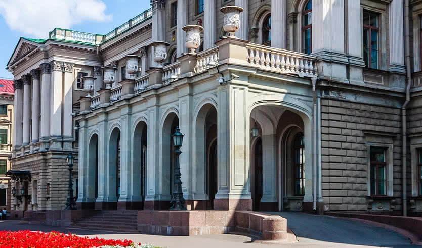 Вокруг Исаакиевского собора (для заказных групп) – пешеходные экскурсии для заказных групп от 290 рублей