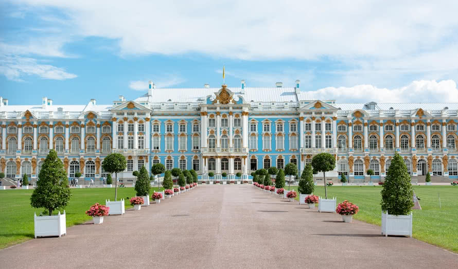 Обложка статьи ТОП-7 лучших туров из Санкт-Петербурга в 2026 году: куда поехать на выходные