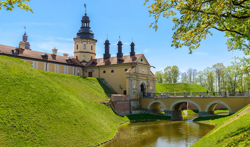 Несвиж – туры и круизы из Петербурга от 48900 рублей