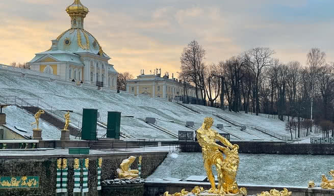 Новогодний парадиз – сборные туры в Санкт-Петербург от 20820 рублей