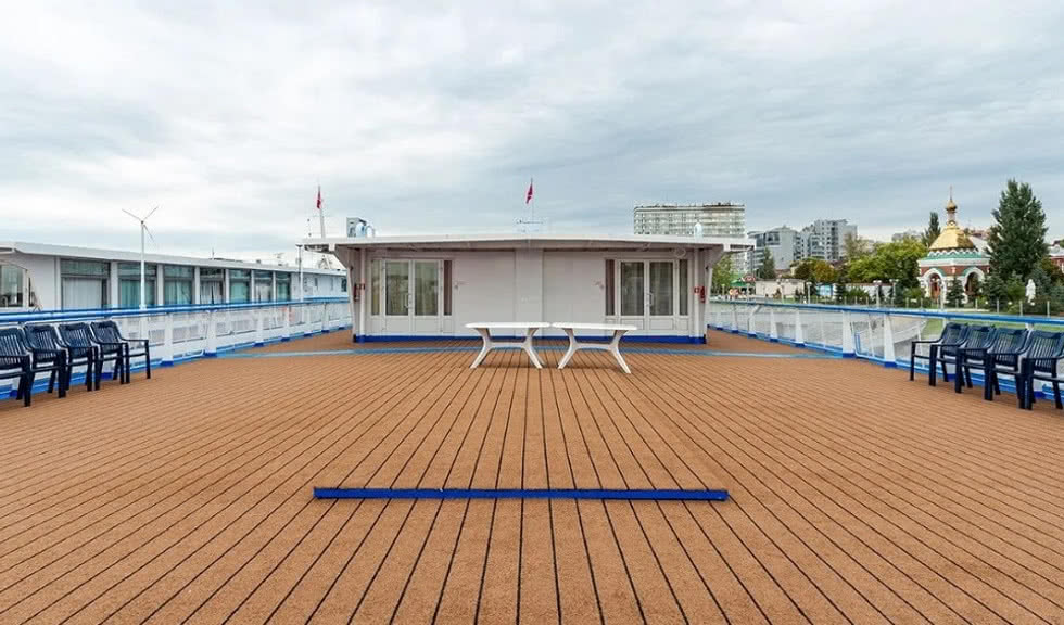 Открытая солнечная палуба
