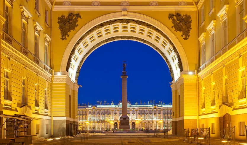 Дворцовая площадь — Экскурсии и программы для детей от 240 рублей