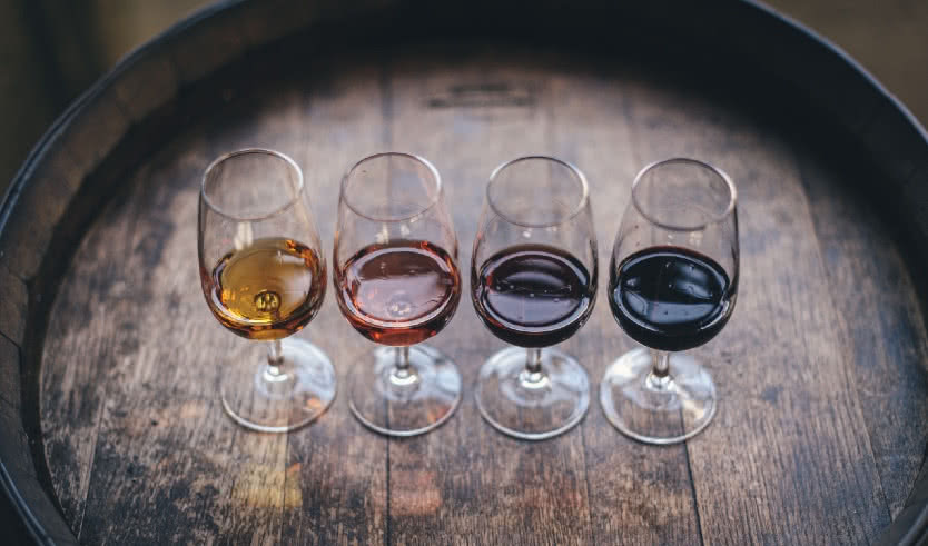 «Как Феникс из пепла: славное прошлое Константиновской резиденции» с дегустацией вин – загородные экскурсии от 1200 рублей