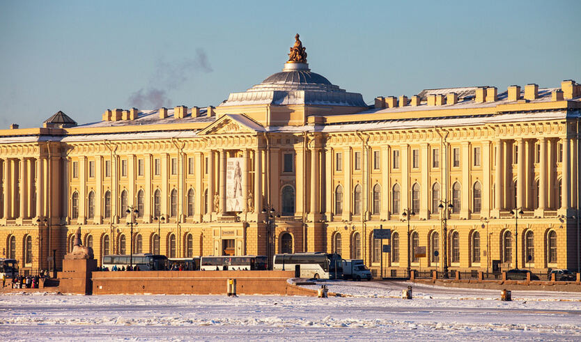 Там грозный Зевс и мудрая Афина (Академия художеств) — Музеи