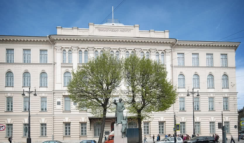 Модерн и постмодерн в ротах Измайловского полка (для заказных групп) – пешеходные экскурсии для заказных групп от 290 рублей