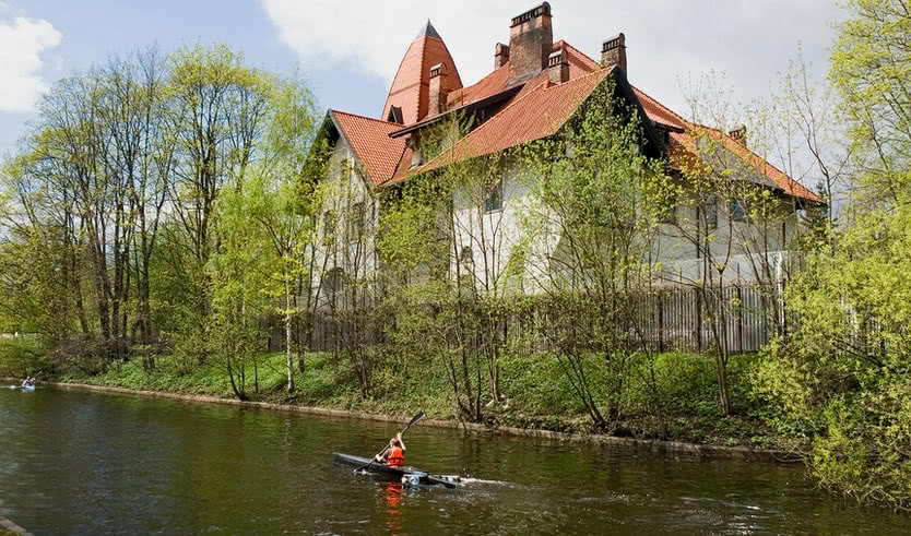 Каменный остров, часть 2 – Пешеходные экскурсии от 600 рублей