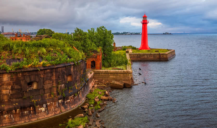 7 чудесных дней в Санкт-Петербурге – туры для школьников от 12700 рублей