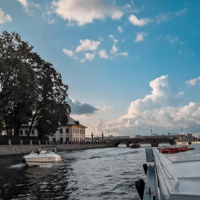 Экскурсии по каналам Санкт-Петербурга в 2025 