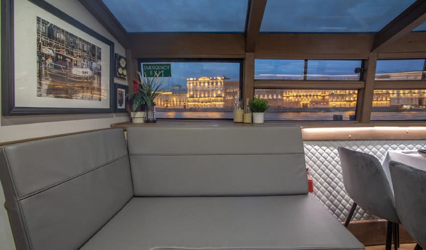 Теплоход «Антверпен» – аренда теплохода от 6000 рублей