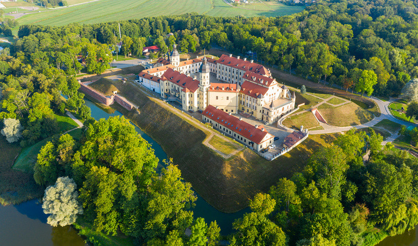 Несвиж – туры и круизы из Петербурга от 14900 рублей