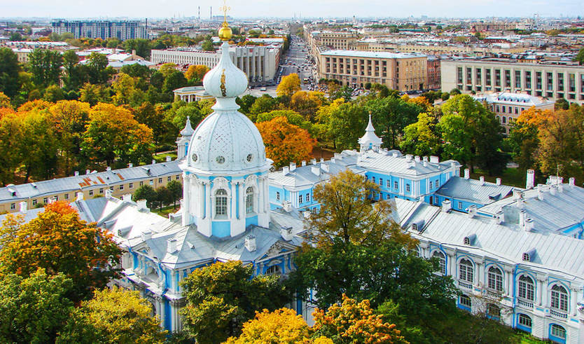 Обзорная экскурсия со Смольным собором от 1000 руб.