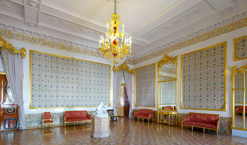 Строгановский дворец — Дворцы и особняки