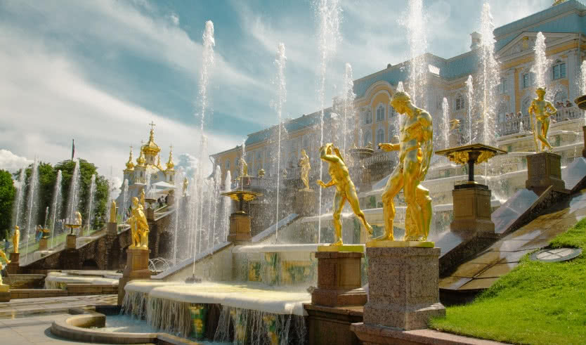 Санкт-Петербург – день за днем. От истории к истории – туры в Санкт-Петербург