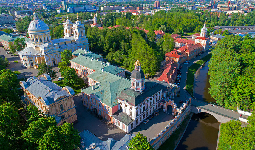 Прогулка вокруг Александро-Невской Лавры – Пешеходные экскурсии от 600 рублей