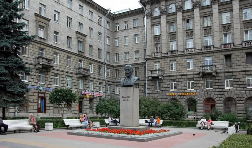 Улица Ленина: заповедник модерна – Пешеходные экскурсии