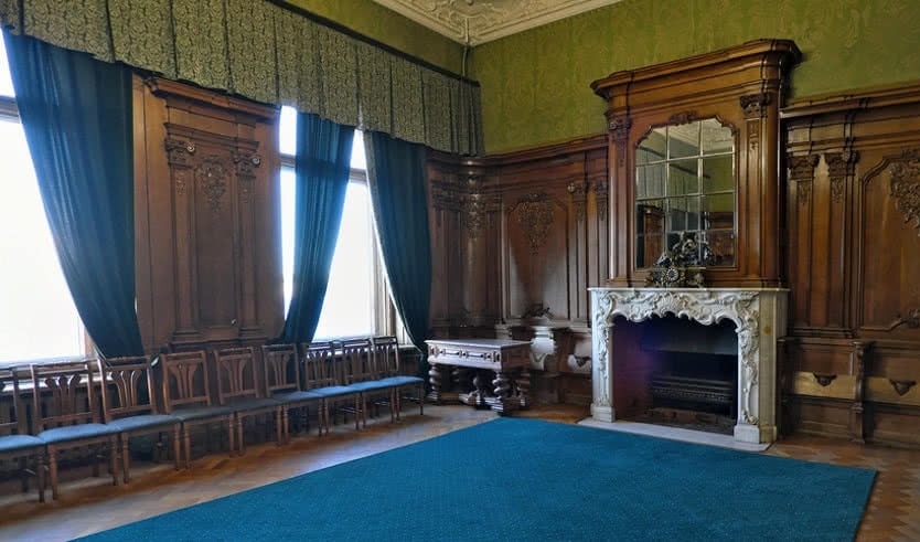 Внутренний интерьер дворца – интерьерные экскурсии от 2400 рублей