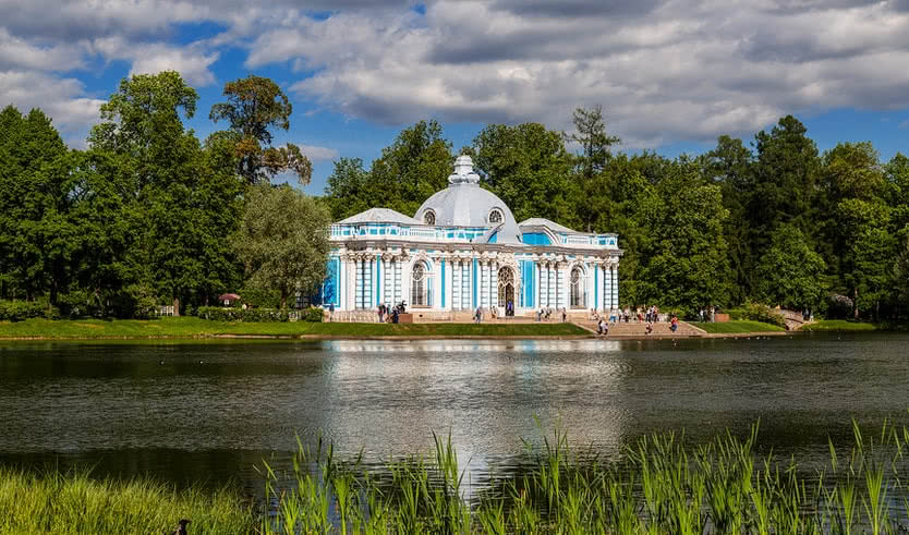 Павильон «Грот» – автобусные загородные от 3500 рублей