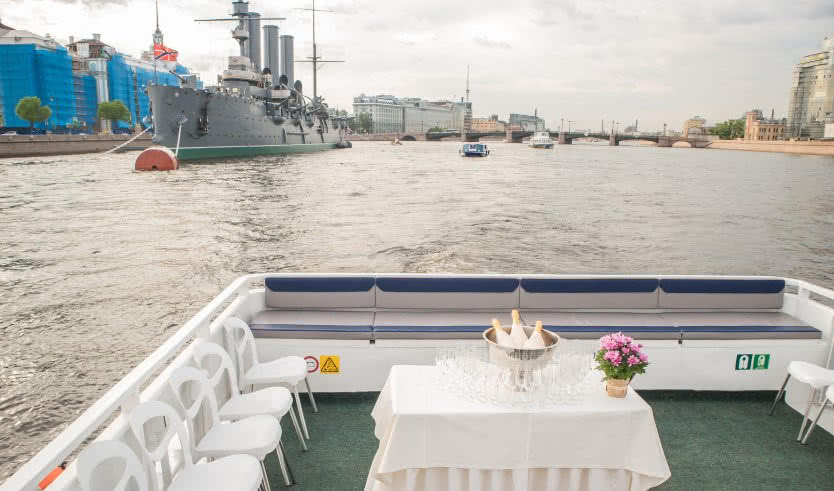 Теплоход «Гармония» – аренда теплохода от 10000 рублей