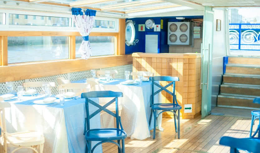 Теплоход «Аполлон» – аренда теплохода от 10000 рублей