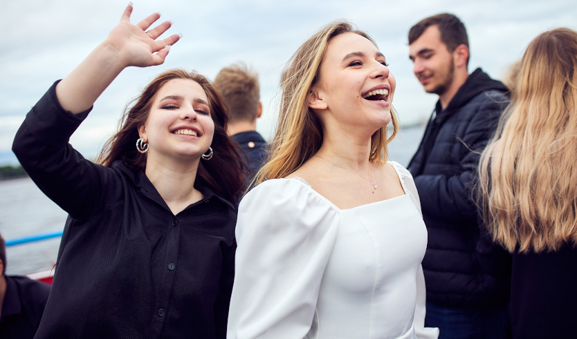 Выпускной на теплоходе (9 класс) — выпускные от 6650 рублей