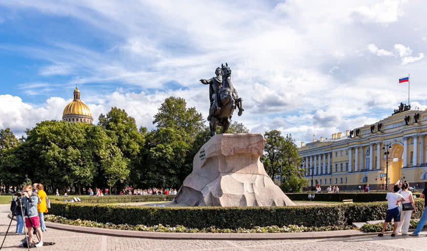 «Медный всадник» – сборные туры в Санкт-Петербург от 4200 рублей