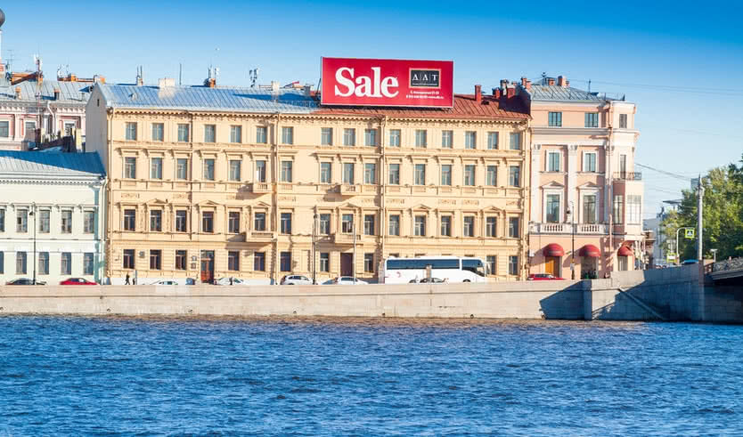 О людях и домах на Английской набережной (для заказных групп) – пешеходные экскурсии для заказных групп от 290 рублей