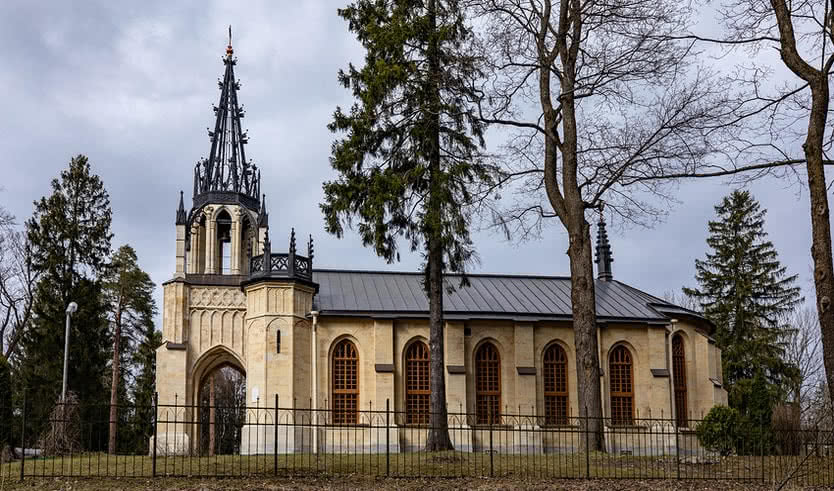 Шуваловский парк (для заказных групп) – пешеходные экскурсии для заказных групп от 290 рублей