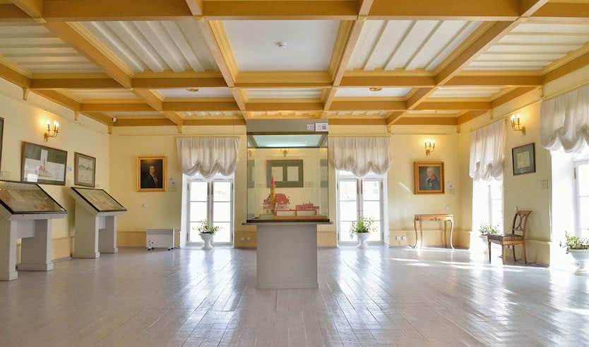 «Путь рыцаря» в Приоратском дворце (театрализованное действо) — Индивидуальные (VIP) экскурсии и туры в Санкт-Петербурге от 7200 руб.