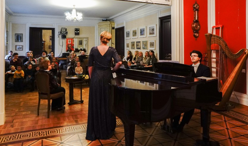 Концерт в музее-квартире Сапожниковых-Бенуа  — пешеходные экскурсии