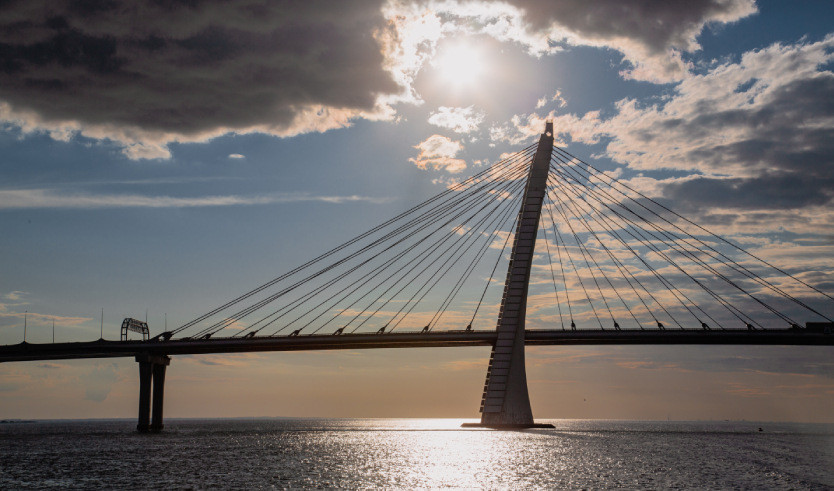 Вантовый мост – водные экскурсии по рекам и каналам от 1300 рублей