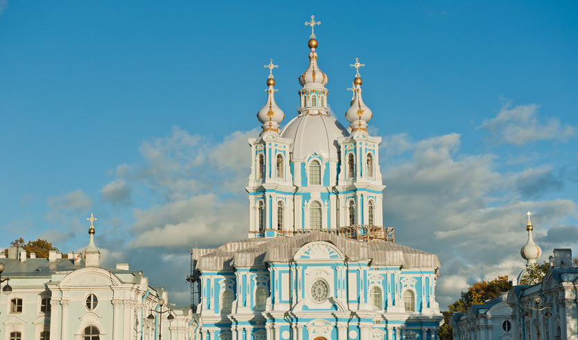 Портреты на фоне города: Анна Иоанновна и Елизавета Петровна (с посещением Сампсониевского собора и Музея Императорского фарфорового завода) — автобусная экскурсия