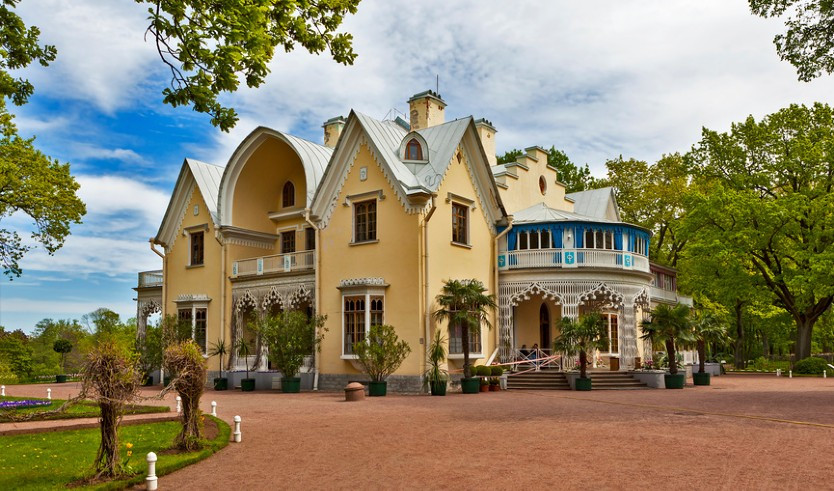 Петергофские каникулы, 8 дней (июнь-август) – сборные туры в Санкт-Петербург от 43150 рублей