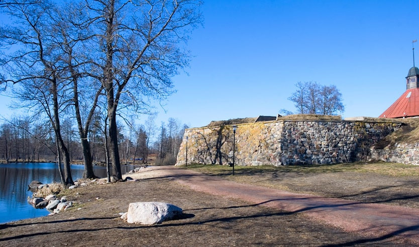 Крепость Корела и Приозерск — автобусные экскурсии от 1600 руб.