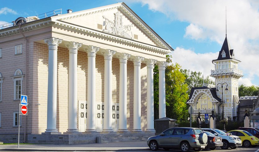 Каменноостровский (летний) театр – тематические автобусные экскурсии от 3050 рублей