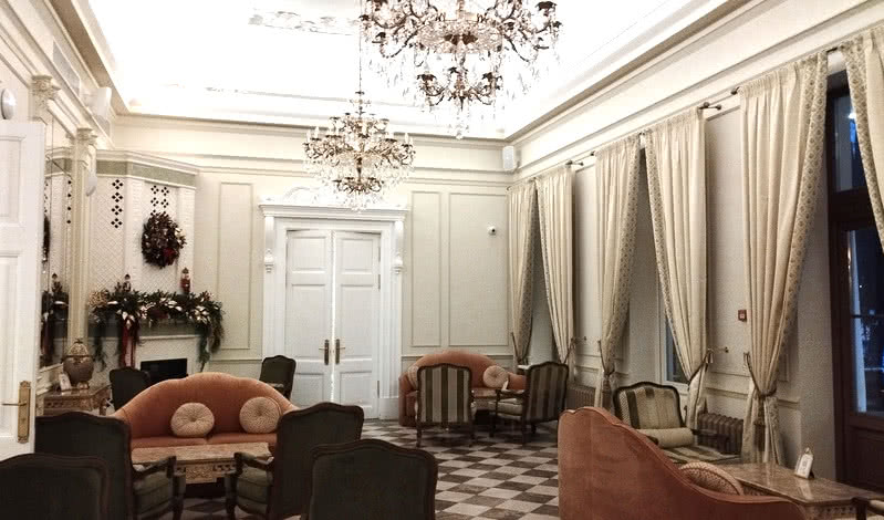 Интерьер дачи Ольденбургских – пешеходные экскурсии от 4200 рублей