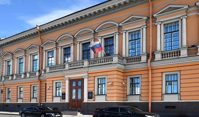 Английская набережная – пешеходные экскурсии