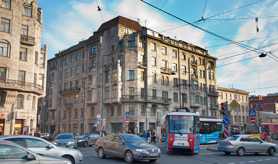 Афиша театра «Комедианты» – Источник фото: Фотобанк Лори