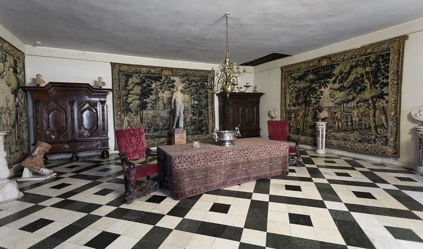 Интерьер Большой палаты – дворцы и особняки от 390 рублей