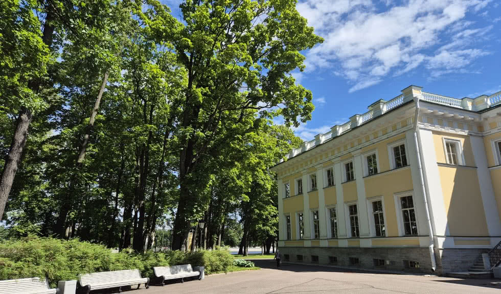 Каменноостровский дворец – интерьерные экскурсии от 1750 рублей