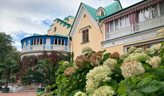 Александрия – императорская резиденция четырёх поколений династии Романовых — Автобусные экскурсии