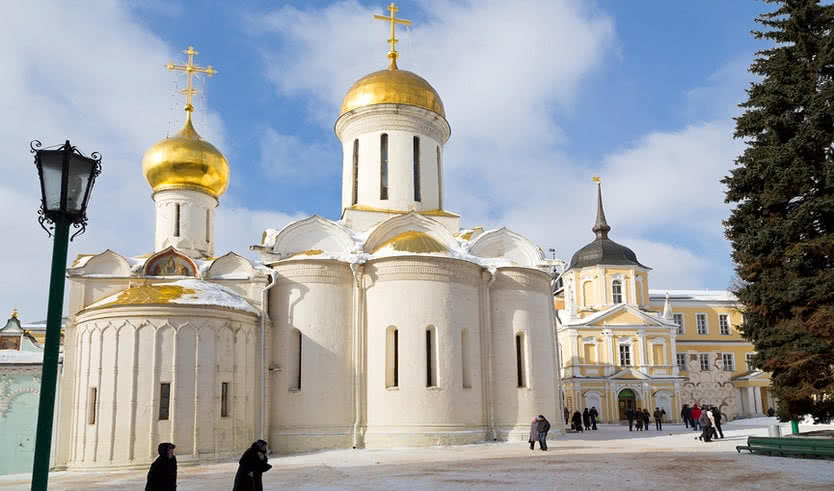 Свято-Троицкая Сергиева лавра. Сергиев Посад – туры по России от 23200 рублей