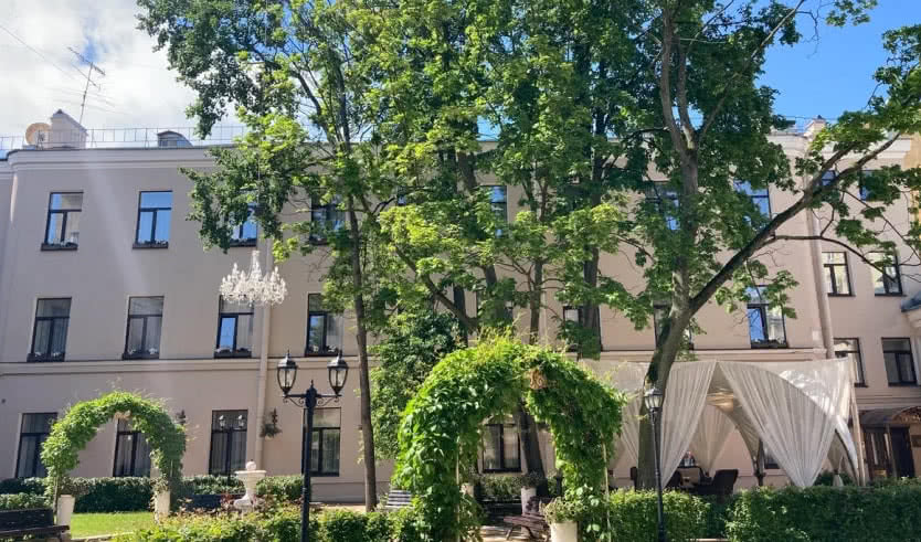 Особняк А. П. Брюллова – Экскурсии в дворцы и особняки от 1520 рублей