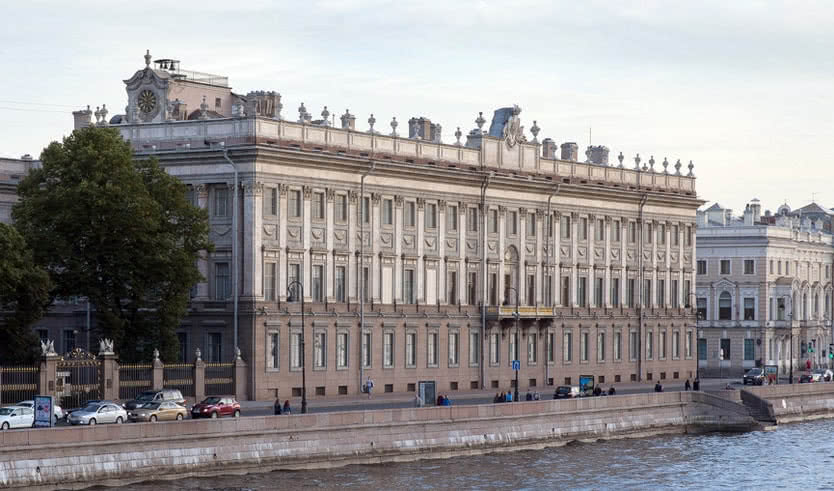 Мраморный дворец – автобусные экскурсии от 1800 рублей