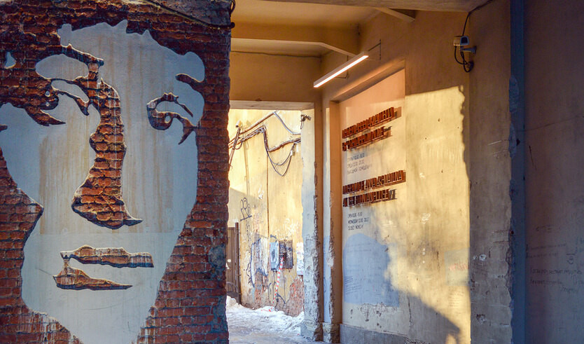 Петербург Анны Ахматовой – автобусные экскурсии от 1550 рублей